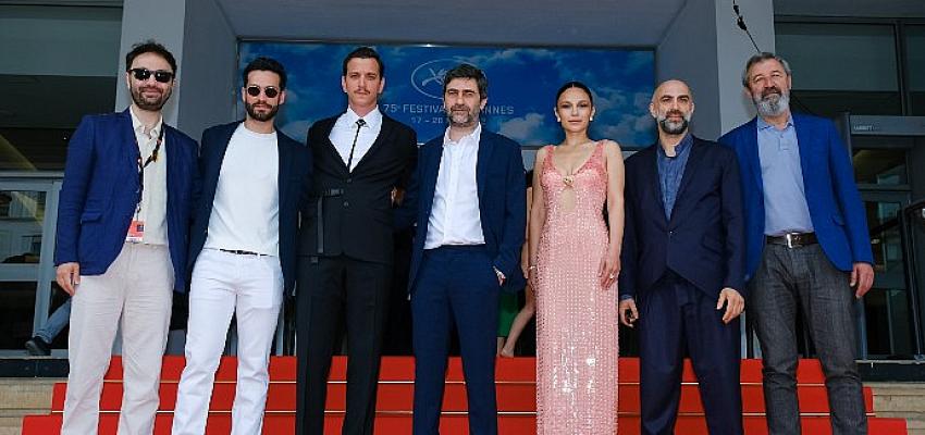 emin-alperin-yeni-filmi-kurak-gunlerin-dunya-promiyeri-cannes-film-festivalinde-gerceklestirildi.jpg