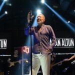 hakan-altun-jolly-joker-alacati-sezonunu-biletleri-tukenen-konserle-acti.jpg