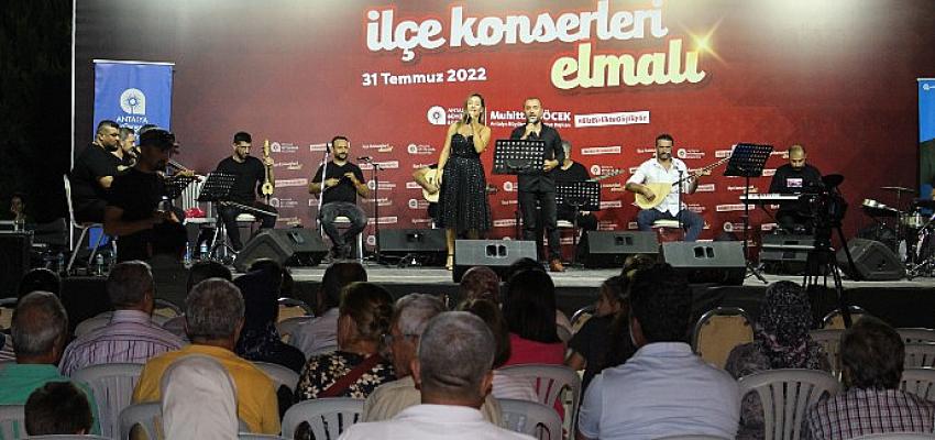 kadim-sehir-elmalida-muhtesem-konser.jpg