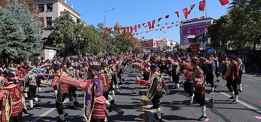 ankaranin-baskent-olusunun-99uncu-yili-1000-seymenin-gorkemli-gosterisiyle-kutlandi.jpg