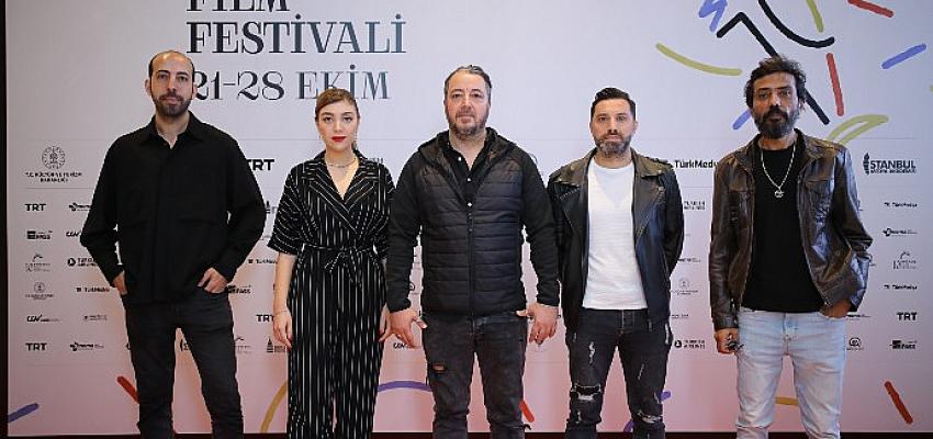 tatli-sut-kopugu-filminin-ekibi-10-bogazici-film-festivalindeydi.jpg