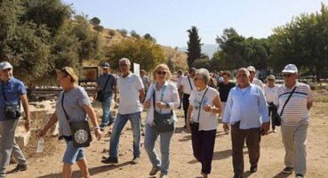 Yaşlılar Günü’nü 100 Yaş Evi Üyeleri Kültür Turu ile Geçirdi