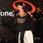 zeynep-bastiktan-vodafone-red-isbirligiyle-yeni-akustik-performans-serisi.jpg