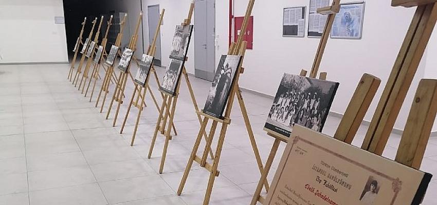 eu-saglik-bilimleri-fakultesinden-ebelik-tarihi-fotograf-sergisi.jpg